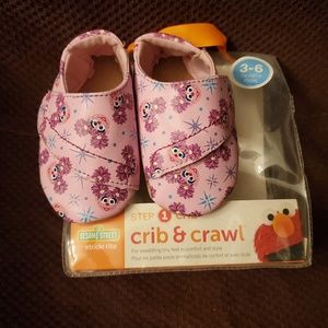 Stride Rite Abby Cadabby Pink Crib & Crawl Shoes